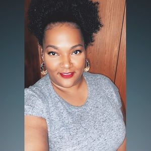 Meet your Posher, Tanika